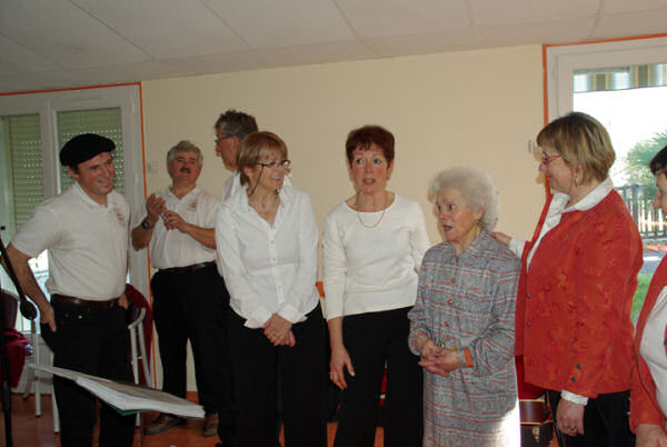 Nicole a fait chanter sa tante