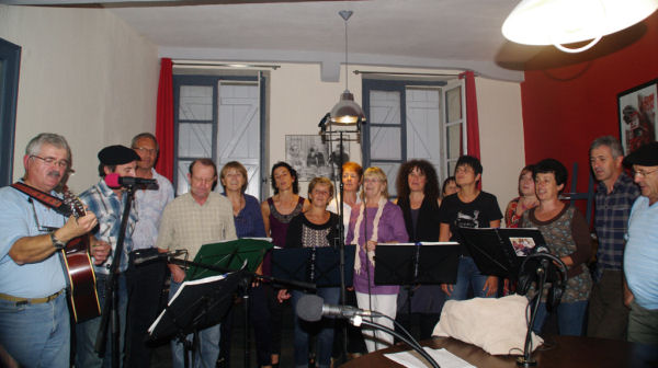 Los Esbarrits chantant