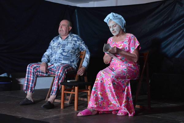 Les pieds dans l'eau - Une des saynètes