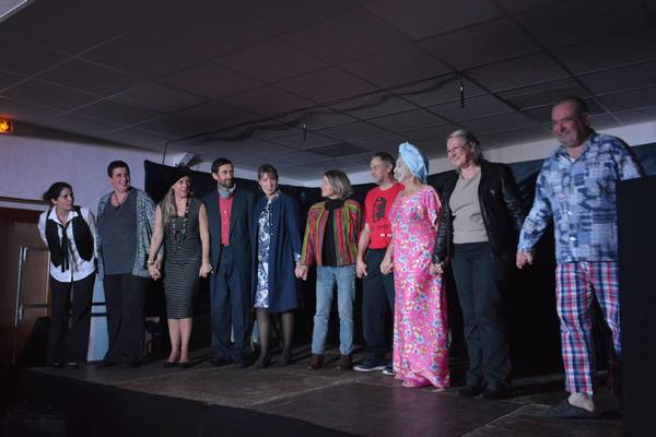 Les pieds dans l'eau - Le groupe