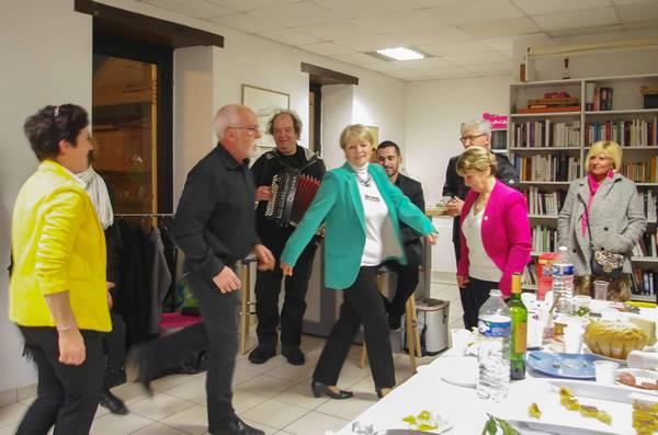 On cherche ses pieds ?