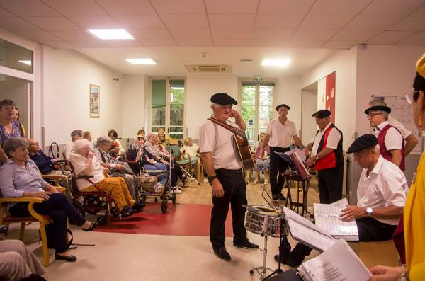 Pau - Visite des EHPAD - 2